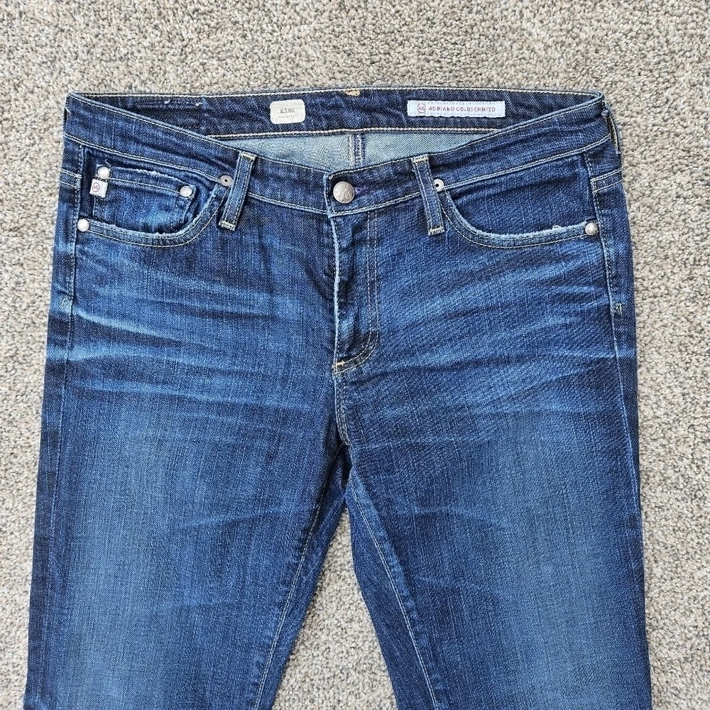 AG Adriano Goldschmied The Kiss Slim Straight Jeans Medium Wash Low Rise Sz 30R